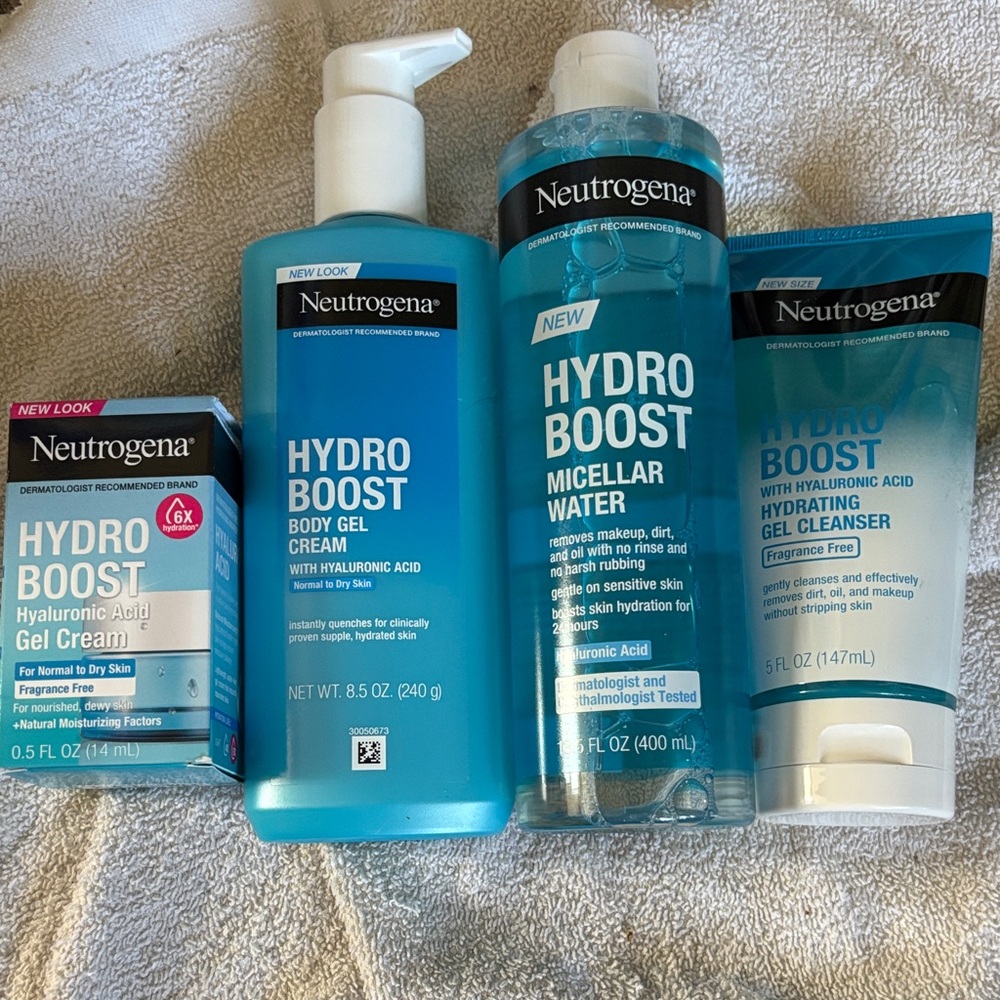 Neutrogena Hydro Boost Skincare Set - Blue
